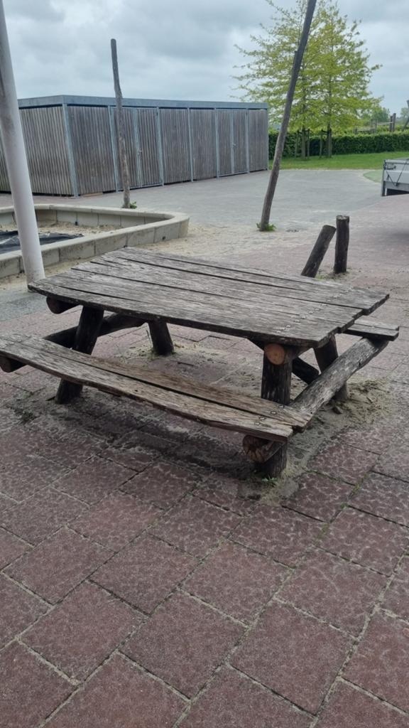 Robuuste acaciahouten picknicktafel in goede staat, Kinderpicknicktafel, Gebruikt, Ophalen of Verzenden, Rechthoekig