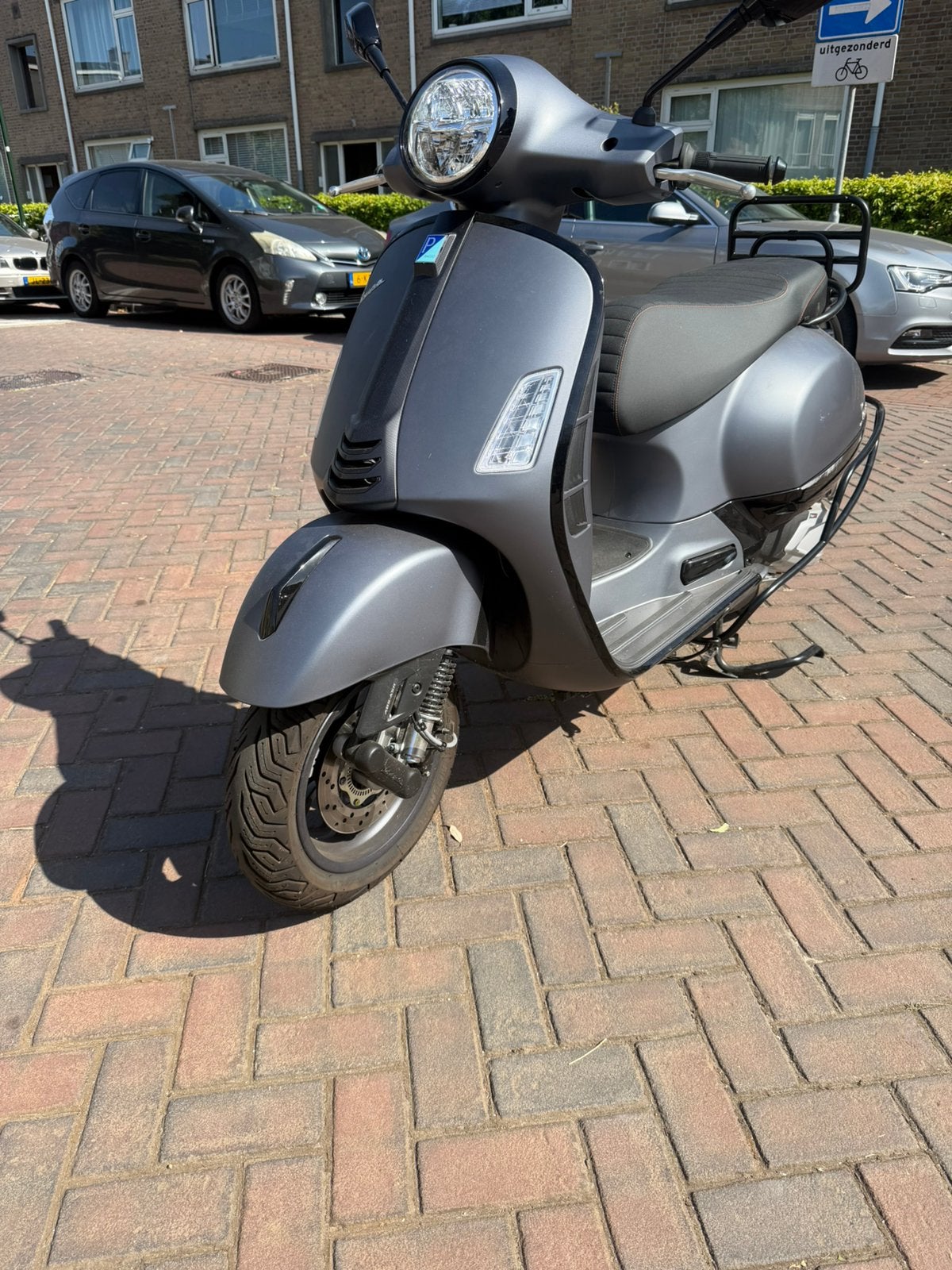 Vespa gts 310super sport 10maanden oud lichte schade, Ophalen of Verzenden, Zo goed als nieuw, Benzine, Overige modellen