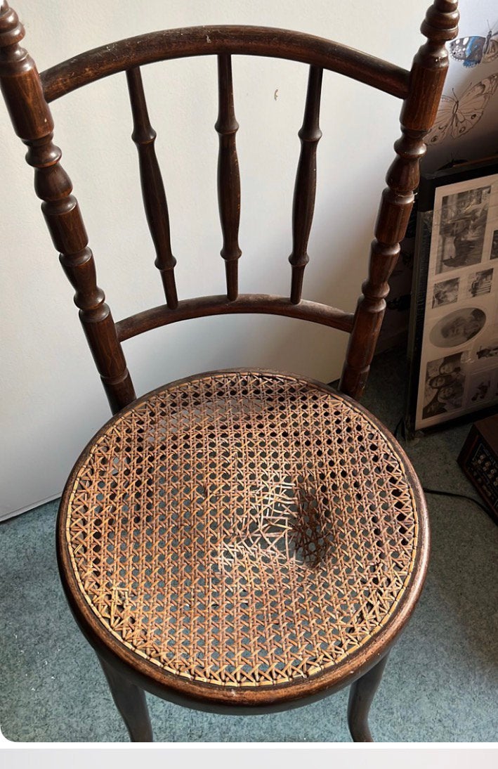 Vintage thonet stoeltje komt uit cafe, Antiek en Kunst, Antiek | Meubels | Stoelen en Banken, Ophalen