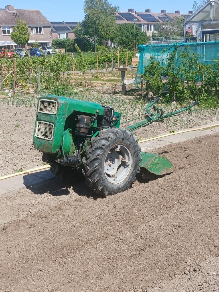 Tuinfrees, Ferrari 92 Diesel 18pk met elektrische start, Ophalen, Akkerbouw, Grondbewerking