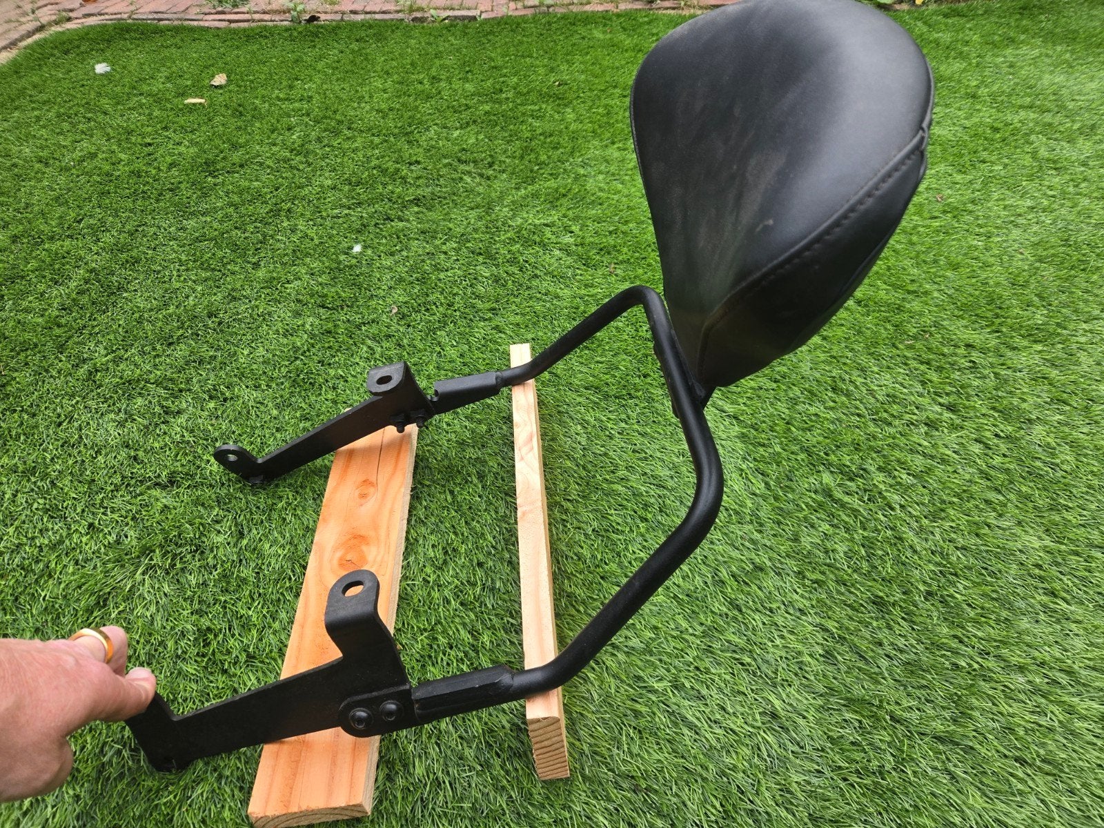 SHRAD  Sissybar voor Ducati Diavel (2011-2015), Motoren, Ophalen, Gebruikt