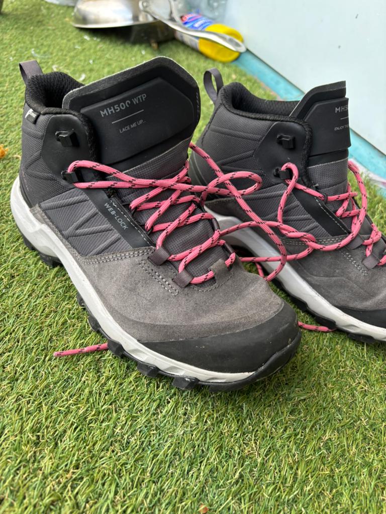Quechua waterproof wandeling schoenen, Ophalen of Verzenden, Zo goed als nieuw, Schoenen