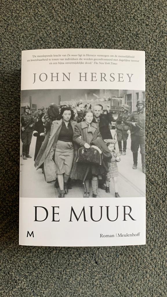 John Hersey - De muur, Boeken, Ophalen of Verzenden, Zo goed als nieuw, John Hersey