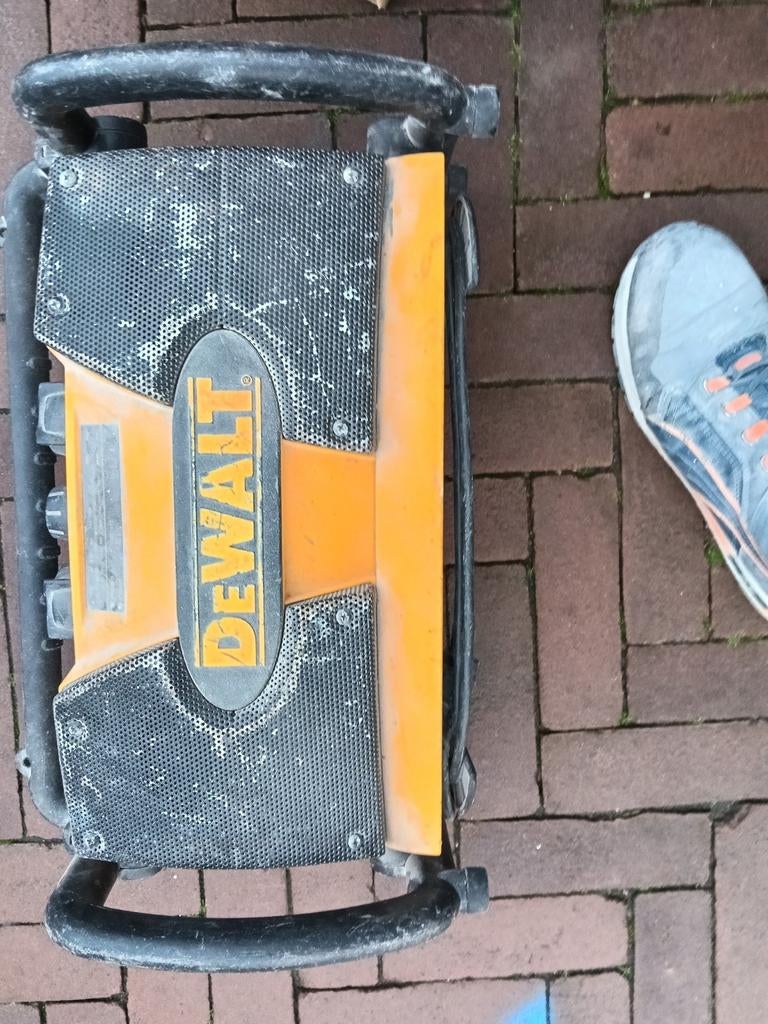 Dewalt Bouwradio - Robuust en Betrouwbaar, Audio, Tv en Foto, Radio's, Ophalen of Verzenden, Gebruikt, Bouwradio
