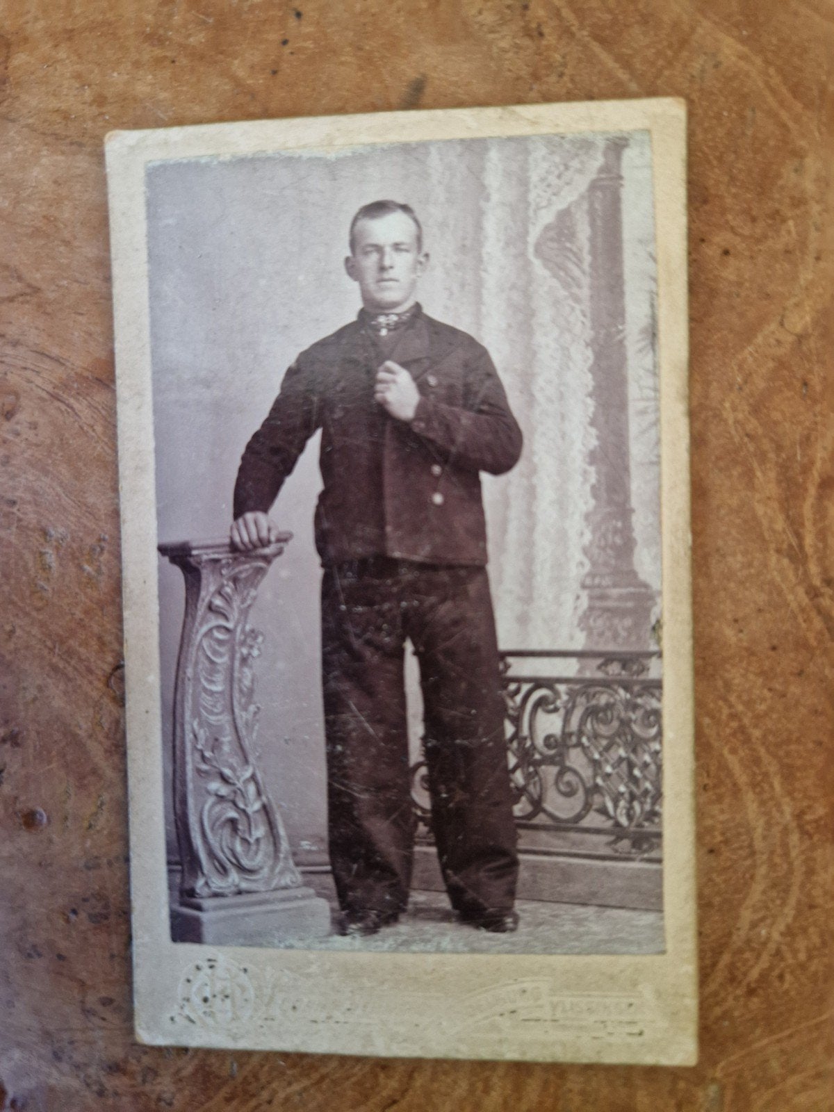 CDV No 9 foto zeeuwse dracht man, Verzenden, Voor 1940