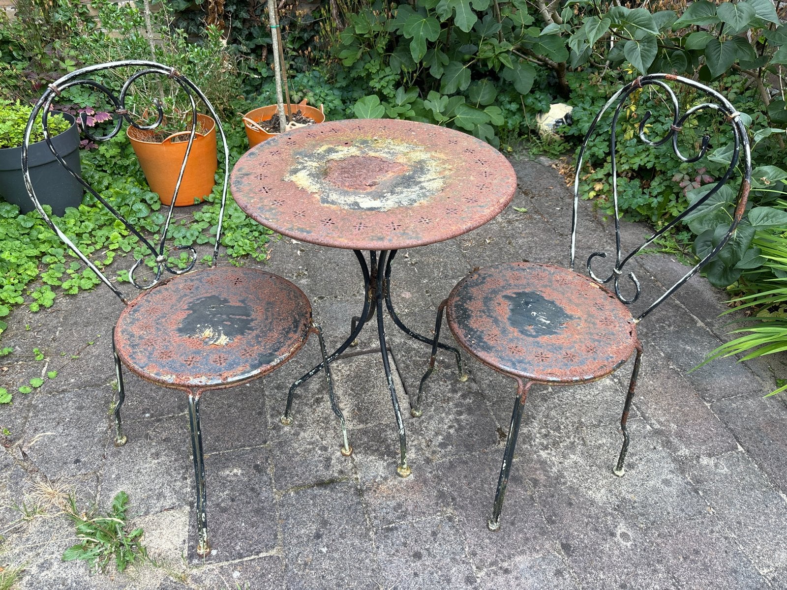 Vintage bistro set: 2 stoelen en tafel, smeedijzer, Overige materialen, Gebruikt, Eettafel, Tuinset