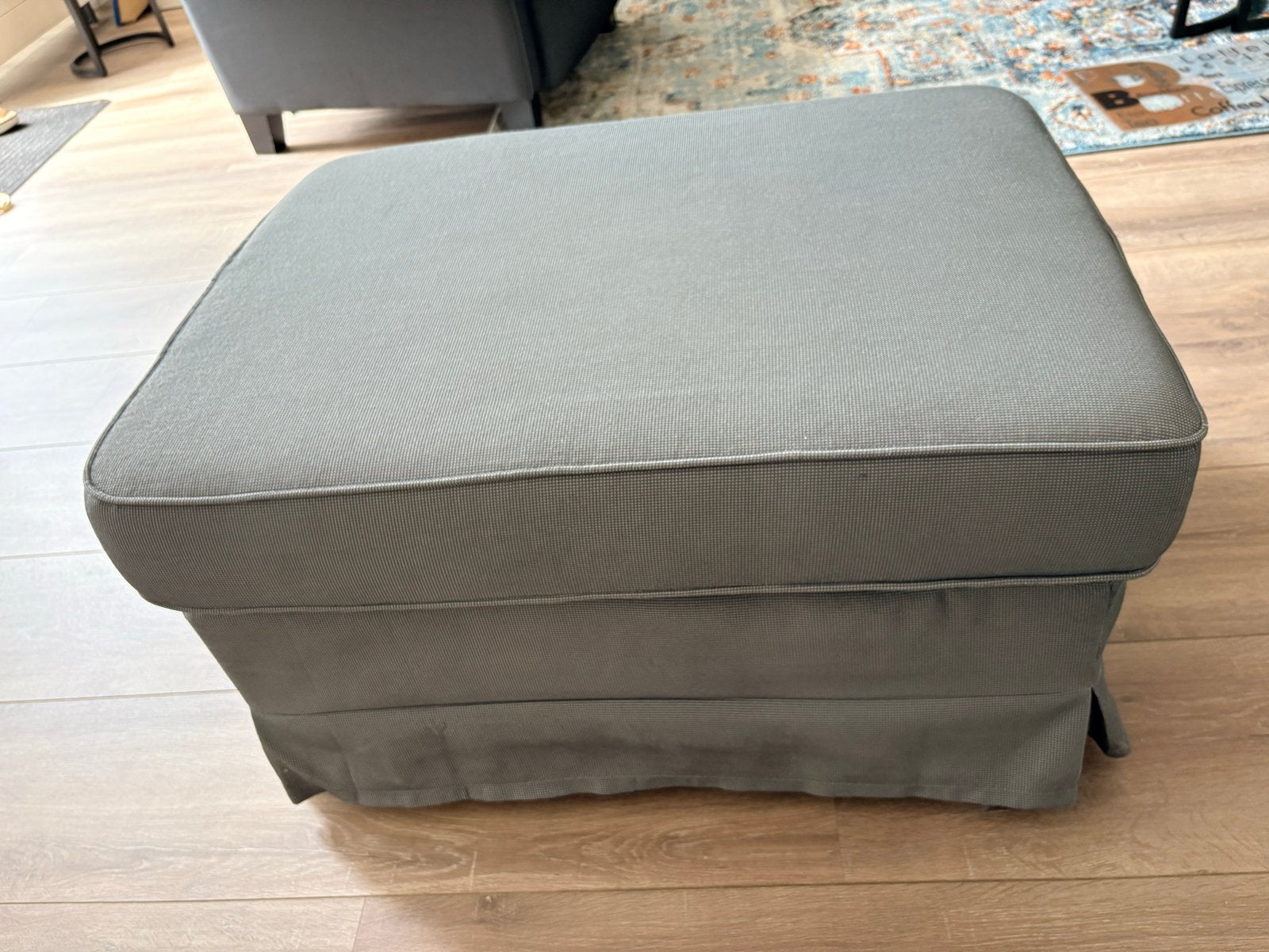 Grijze poef / voetenbank met opbergruimte IKEA, Ophalen, Gebruikt, 75 tot 100 cm, Stof