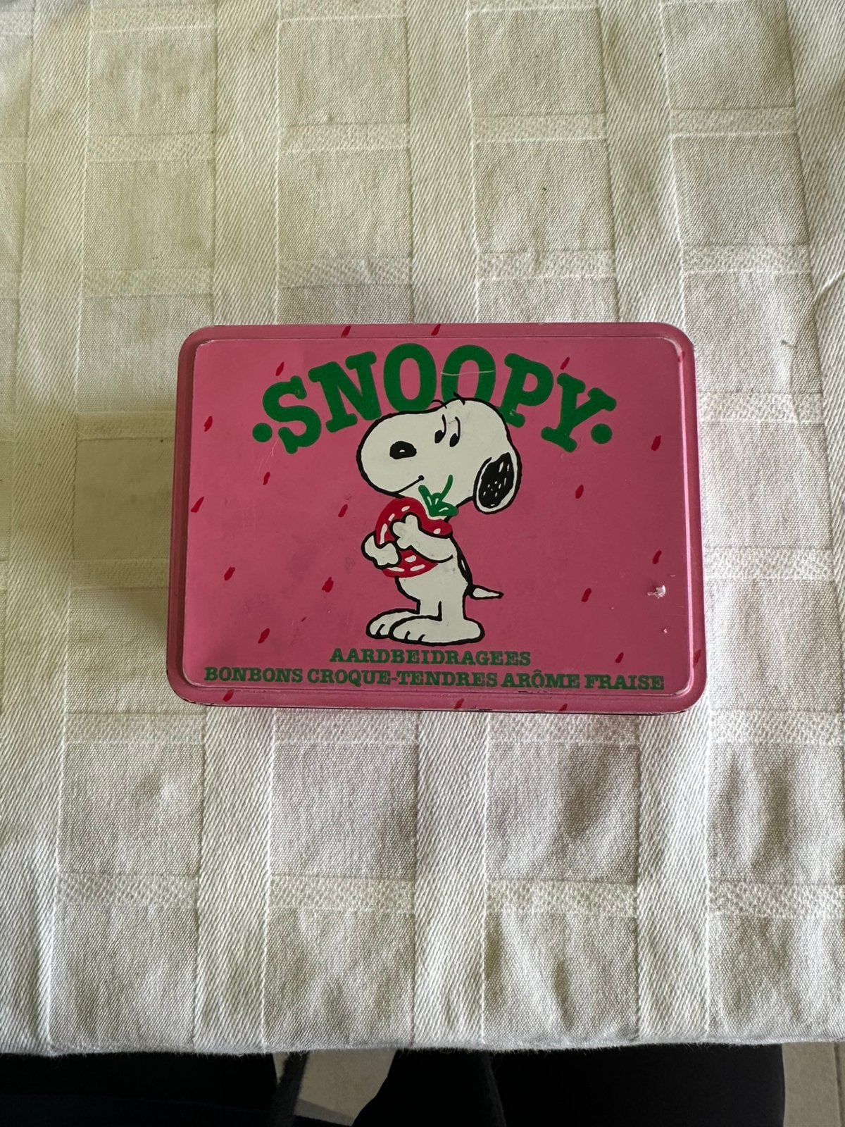 Vintage Snoopy blikje Van Melle – Aardbeidragees (Jaren 80), Ophalen of Verzenden, Gebruikt, Overige, Van Nelle