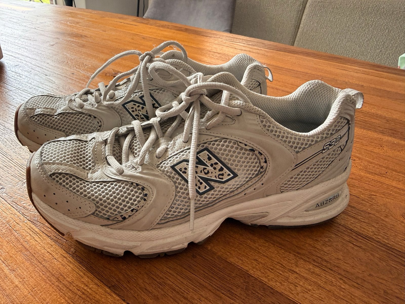 New Balance 530 sneakers - Maat 39.5 / US 6.5, Kleding | Dames, Schoenen, Ophalen of Verzenden, Grijs, Sneakers of Gympen, Zo goed als nieuw