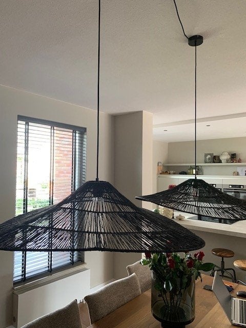 hanglampen, 2 stuks, Huis en Inrichting, Lampen | Hanglampen, Ophalen, E27 (groot), Zo goed als nieuw, Natuurlijk materiaal