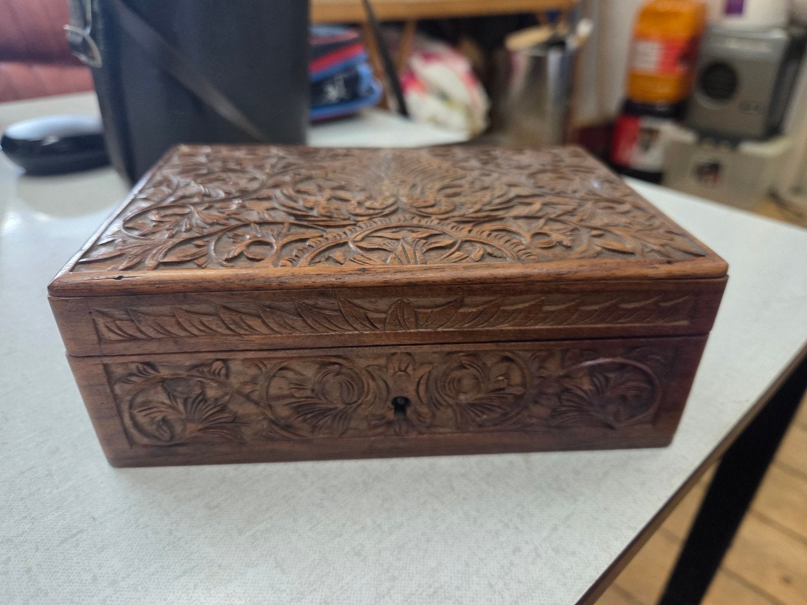 Handgesneden houten sieradendoos met inleg, Ophalen of Verzenden