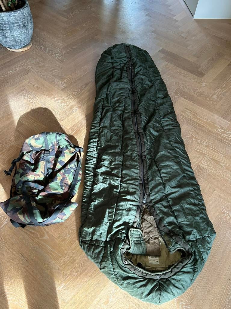 M90 Legerslaapzak | Compleet met lakenzak en GORETEX hoes, Caravans en Kamperen, Slaapzakken, Ophalen of Verzenden, Zo goed als nieuw