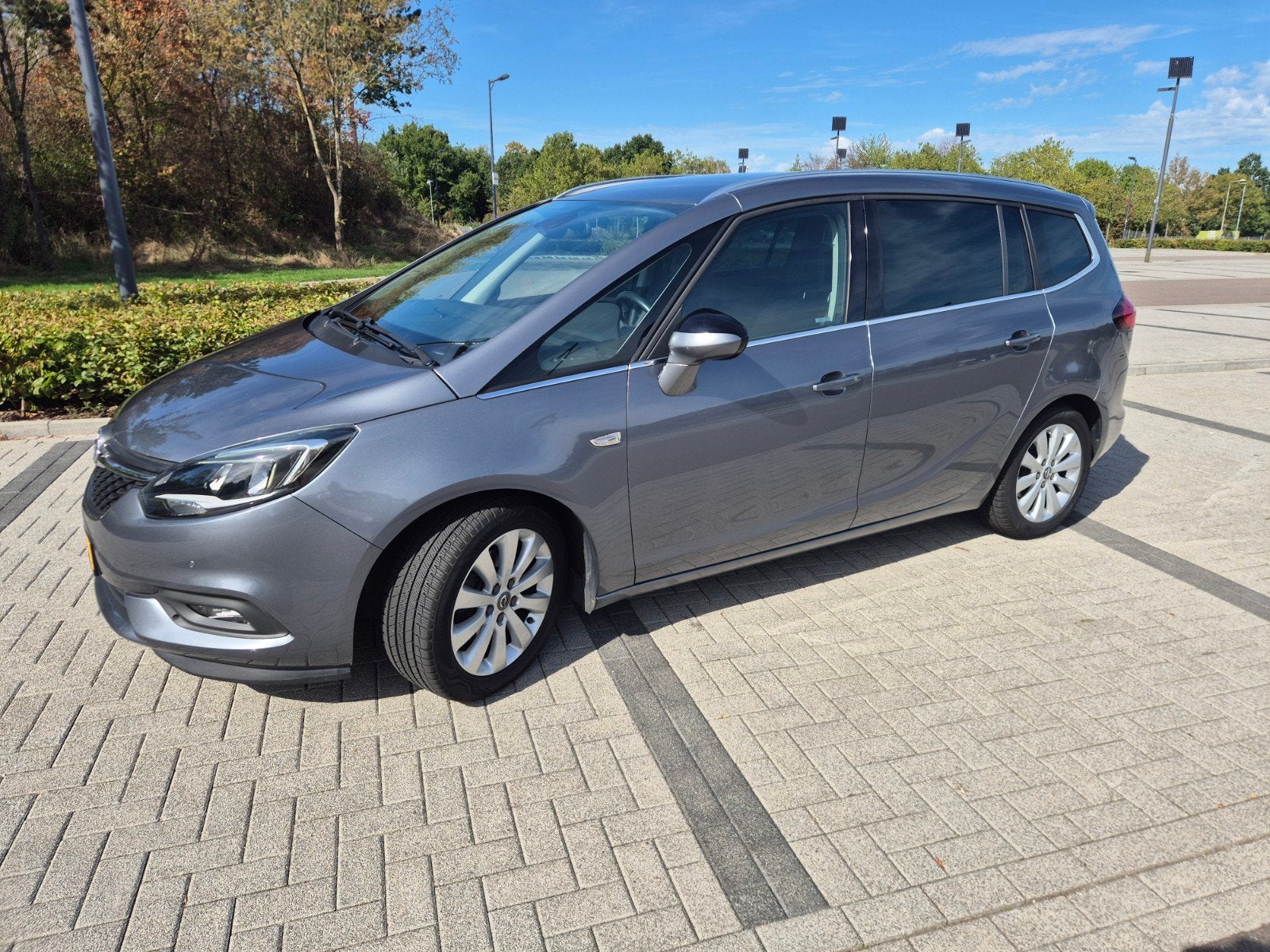 Opel Zafira Tourer 1.4 Turbo Edition, 120pk 2016 7p, Zwart, 4 cilinders, 1364 cc, Particulier