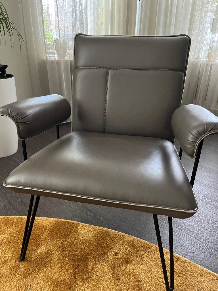 2 moderne fauteuils, aantrekkelijke kleur  €30 per stuk, Ophalen, Gebruikt, Minder dan 75 cm, Modern