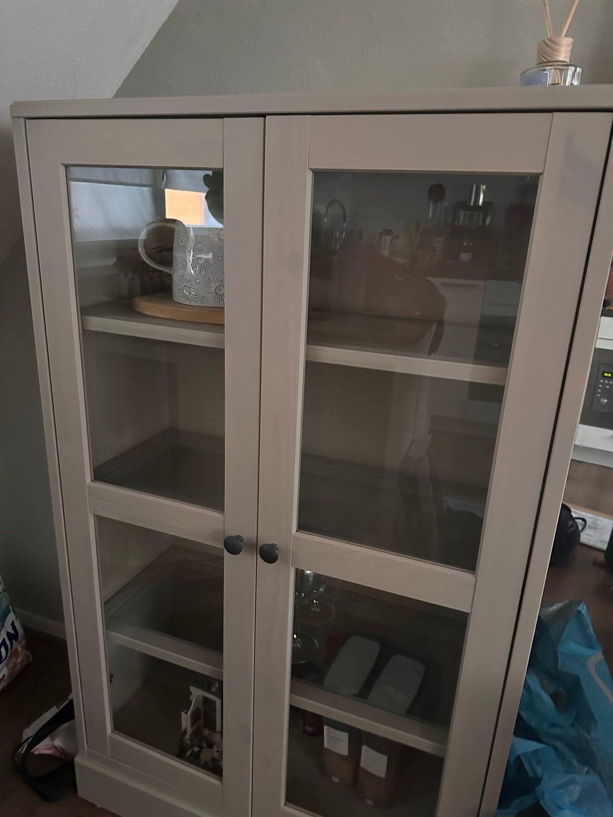 IKEA Havsta buffetkast met glazen deuren, Ophalen, 100 tot 150 cm, 50 tot 100 cm, Zo goed als nieuw