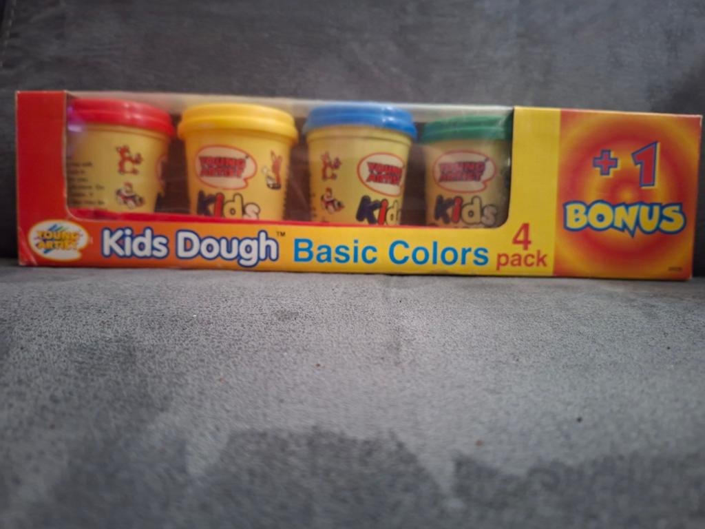 Kids dough, Ophalen of Verzenden, Zo goed als nieuw, Overige genres, 1 bandje