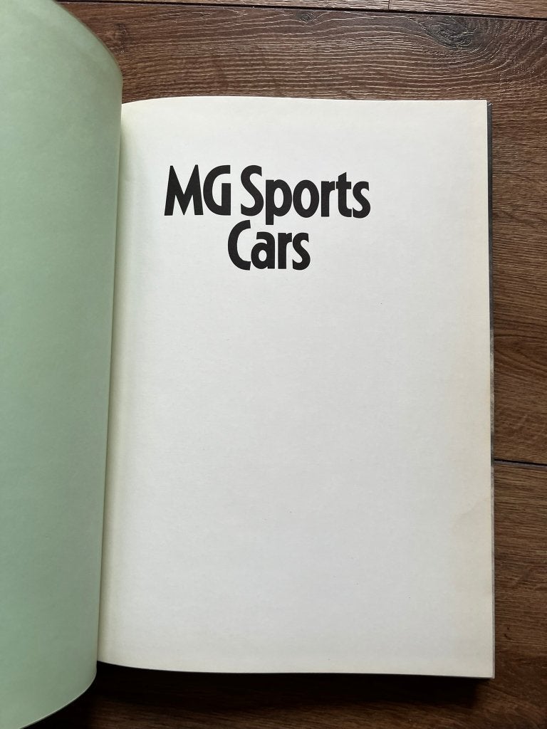 MG Sports Cars - Boek over MG sportwagens, Gelezen, Algemeen, Peter Garnier, Ophalen of Verzenden