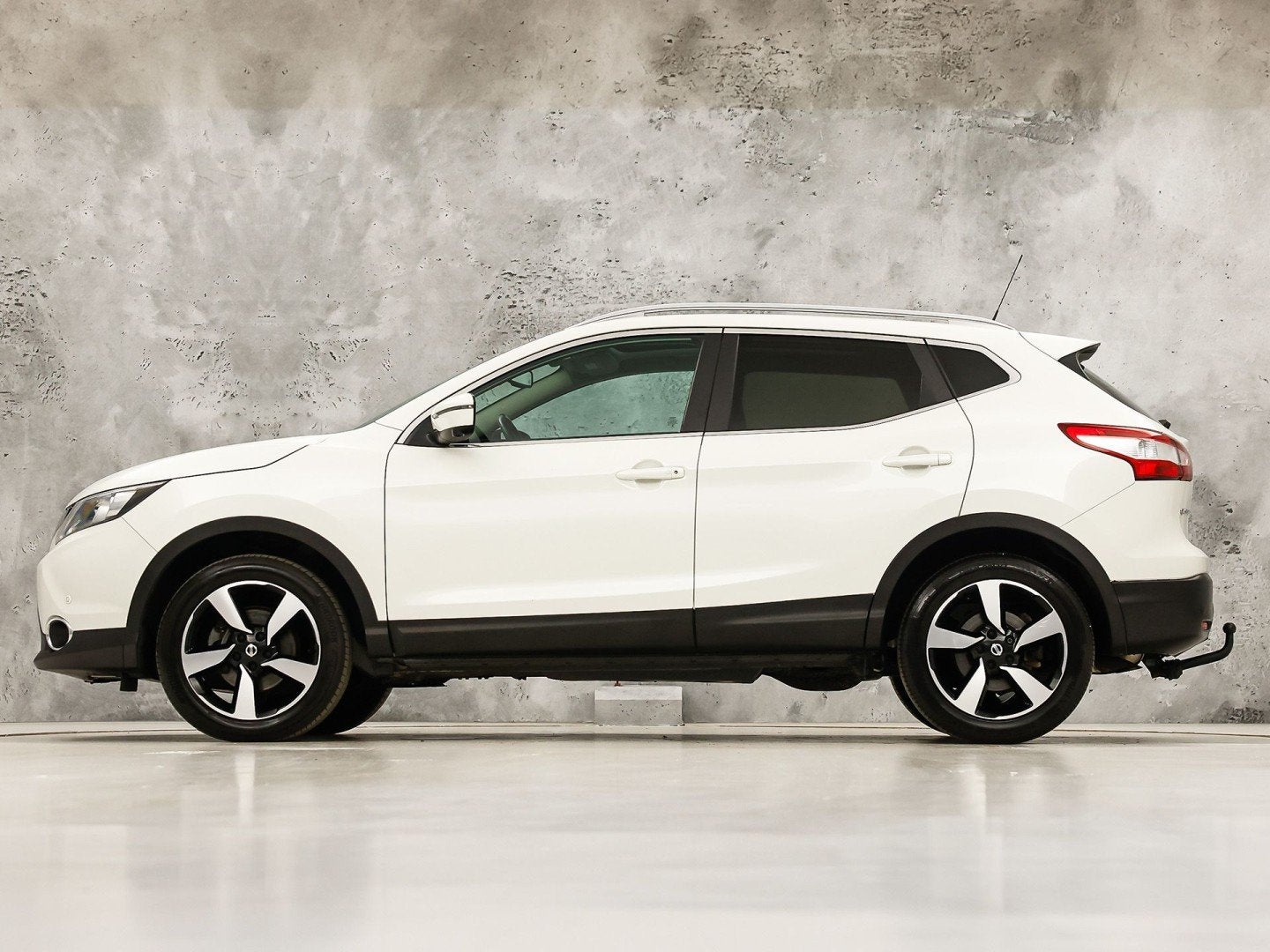 Nissan QASHQAI 1.2 N-Connecta (PANORAMADAK, NAVIGATIE, 360 C, Auto's, Voorwielaandrijving, 12 maanden, Stof, Gebruikt