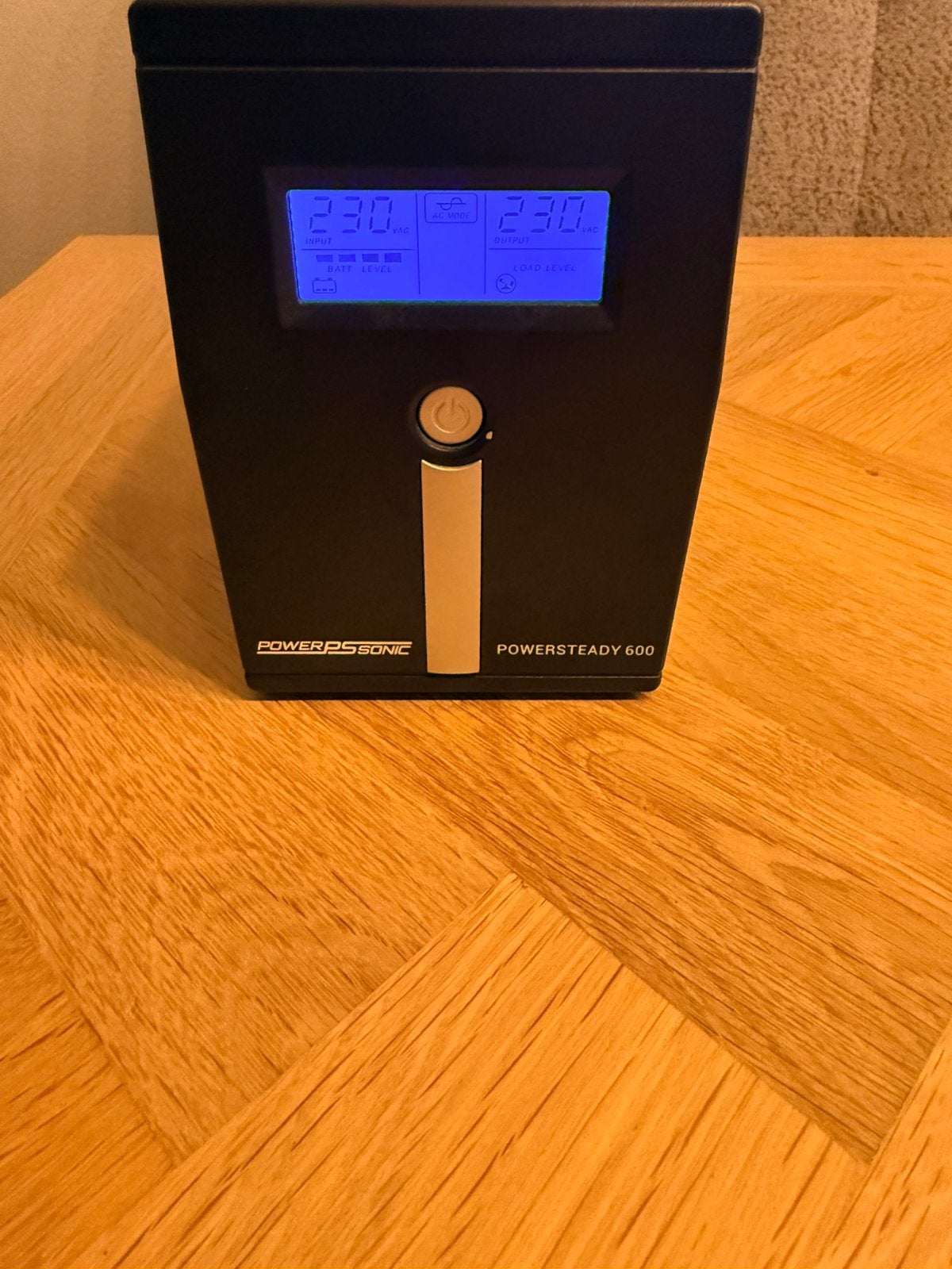 Power sonic powersteady 600 ups met goede accu, Ophalen of Verzenden, Gebruikt