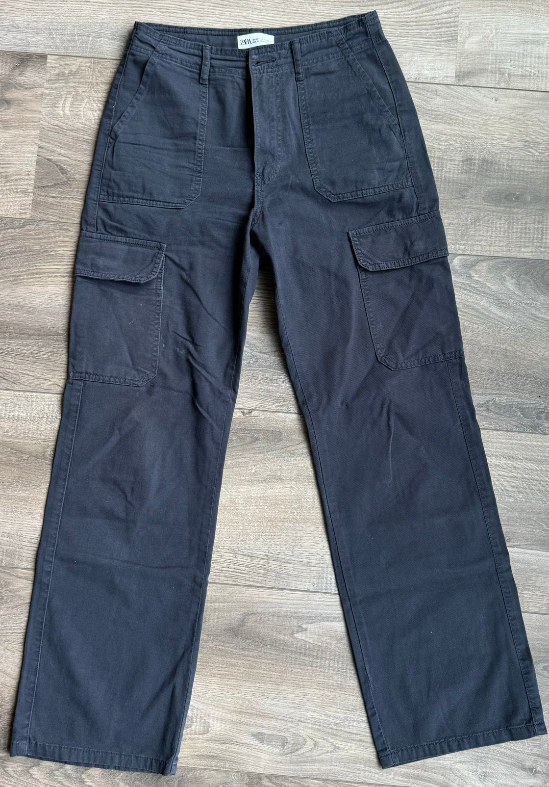 ZARA cargo broek donkergrijs – maat 36 – wide leg, Ophalen of Verzenden, Gedragen, Overige kleuren, W28 - W29 (confectie 36)