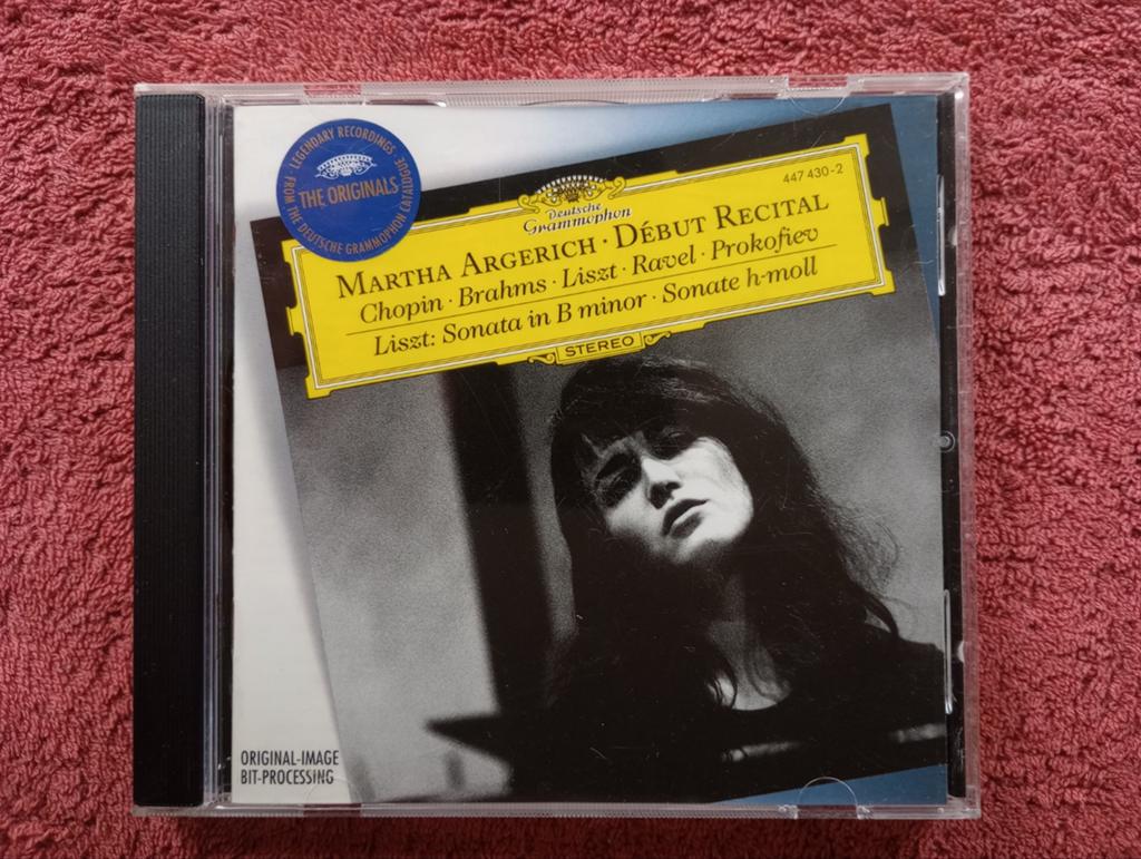 Martha Argerich - Debut Recital  - Chopin Brahms Liszt e.a., Met libretto, Ophalen of Verzenden, Romantiek, Kamermuziek