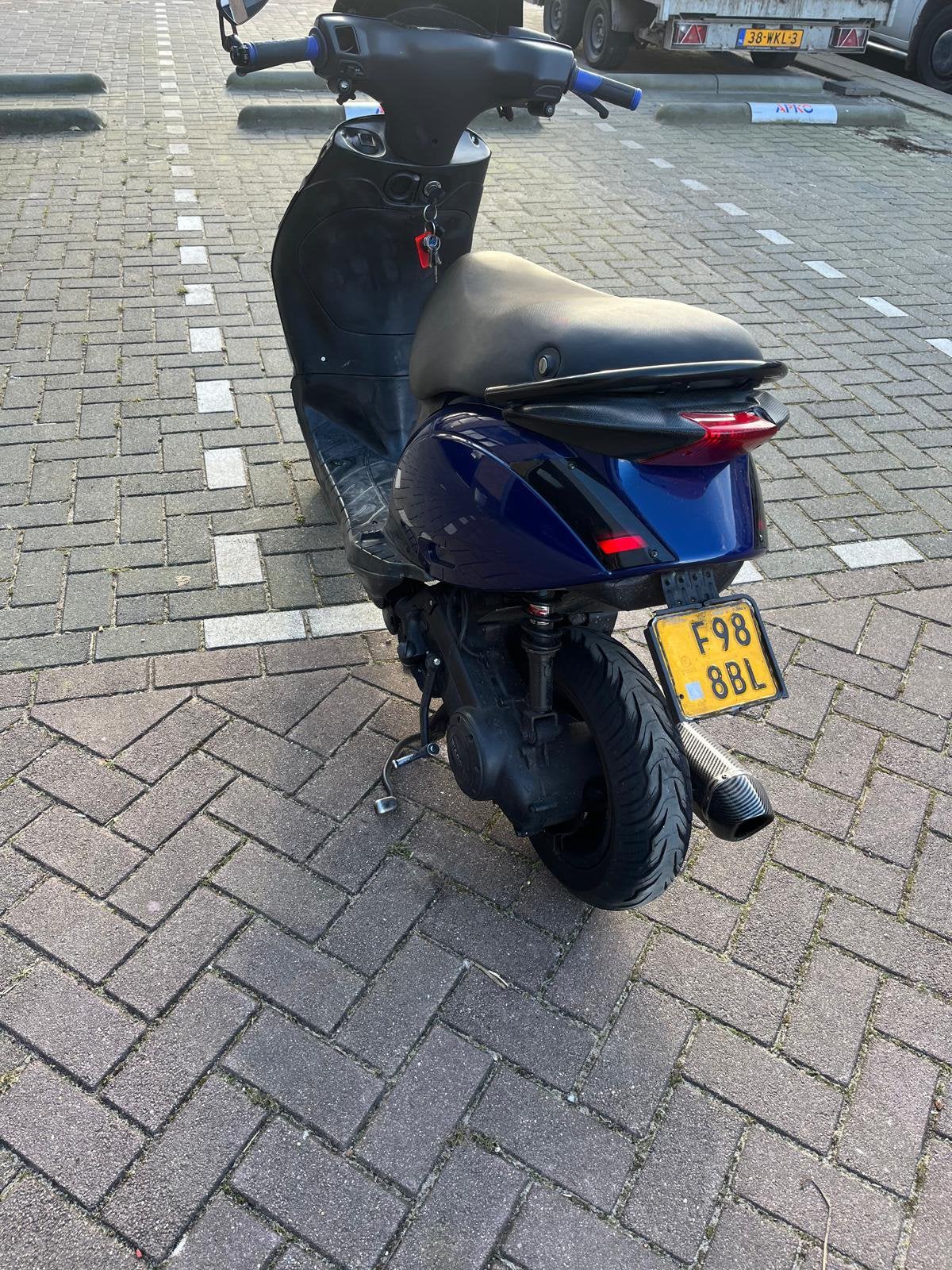 WOK 80cc piaggio zip, Ophalen, Zo goed als nieuw, Benzine, Overige modellen