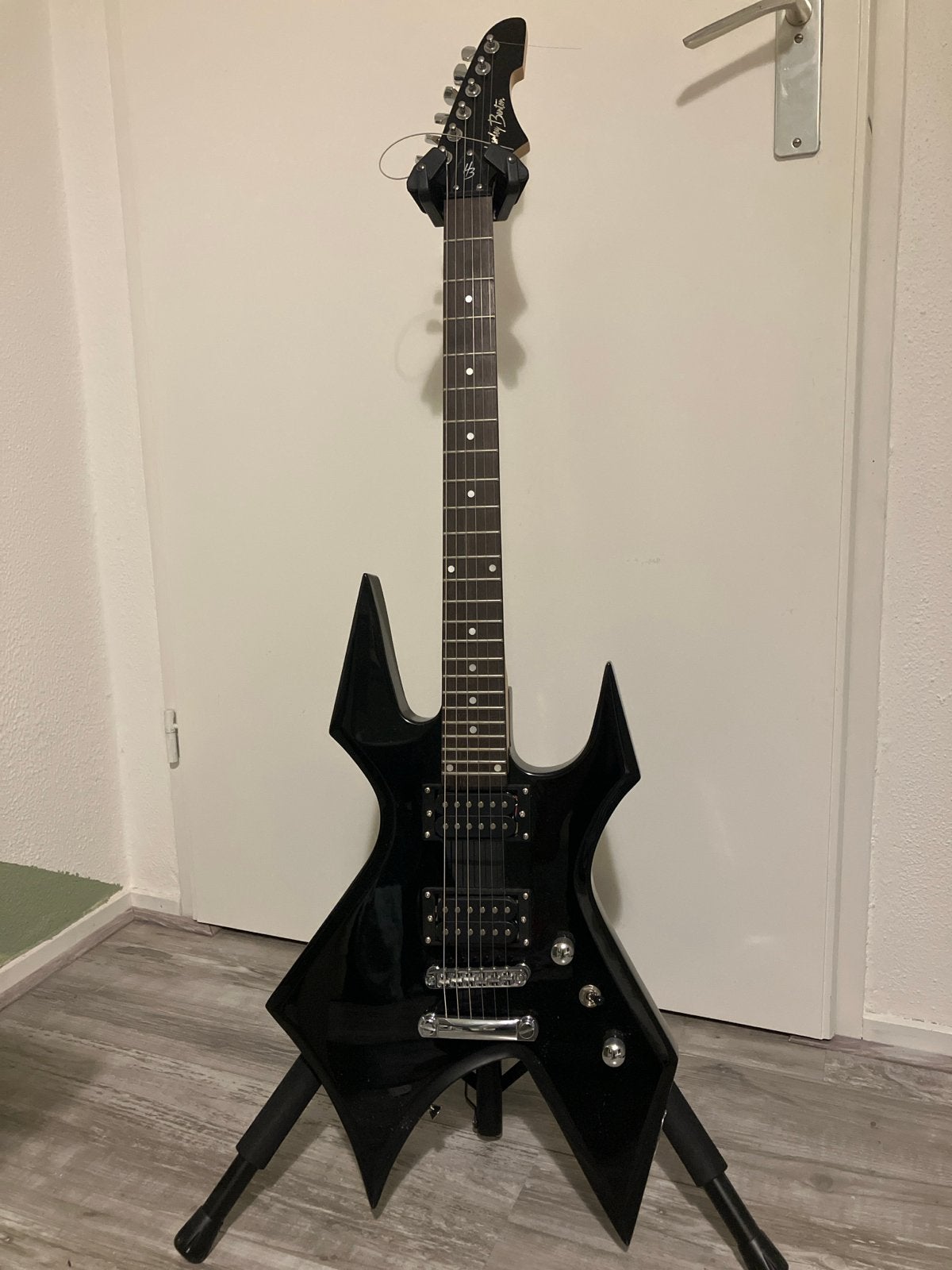 Foto 2 van Elektrische gitaar zwart