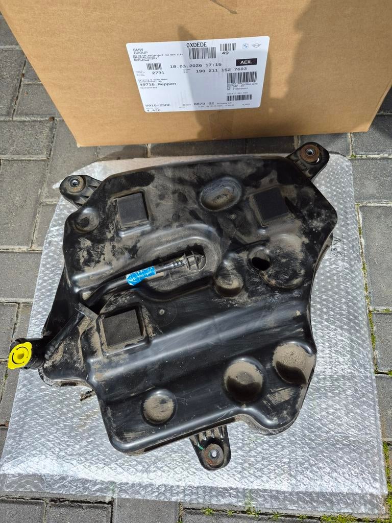 Ad blue tank met pomp bmw 520d, Auto-onderdelen, Motor en Toebehoren, BMW, Ophalen of Verzenden