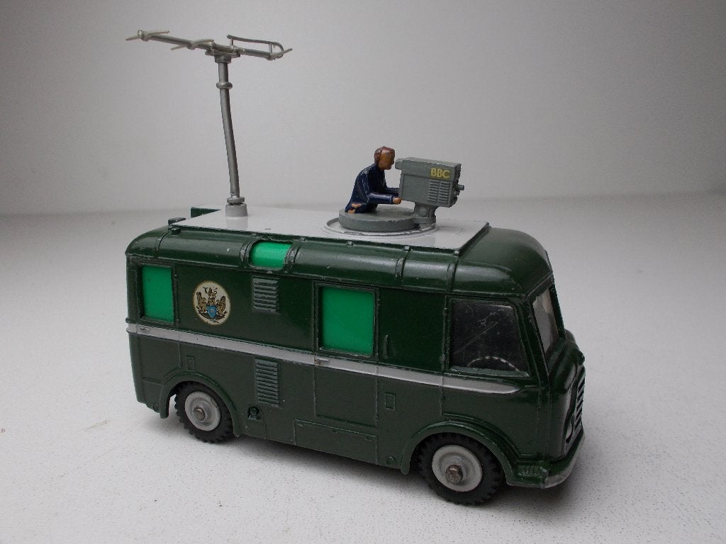 1959 Dinky Supertoys 968 BBC ROVING EYE. I.z.g.st. (-B-), Ophalen of Verzenden, Zo goed als nieuw, Bus of Vrachtwagen, Dinky Toys