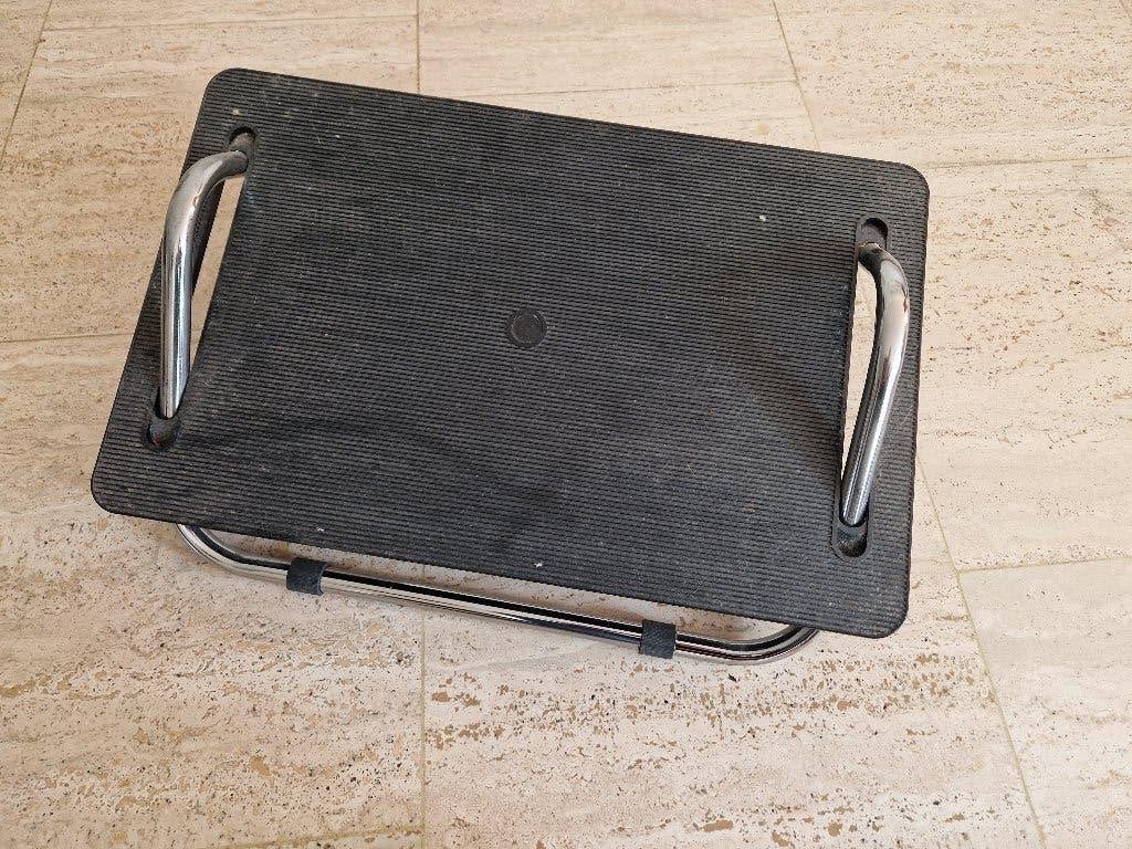 Voetsteun computertafel, Computers en Software, Laptoptafels, Ophalen, Gebruikt, In hoogte verstelbaar