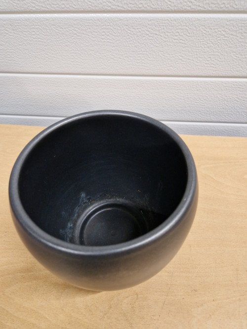 bloempot grijs bol, Ophalen of Verzenden, 'T Olde Gre-j, Info@toldegrej.nl, Endepoelstraat 20f Didam