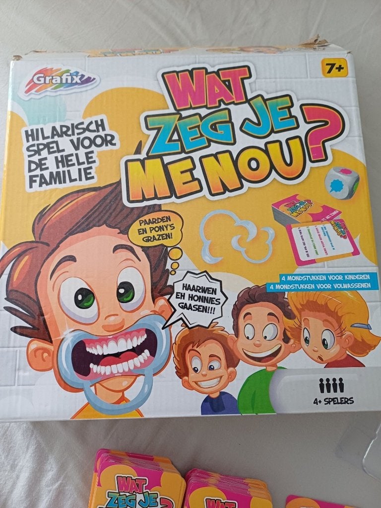 Hilarisch spel wat zeg je me nou? (grafix 7+), Hobby en Vrije tijd, Gezelschapsspellen | Bordspellen, Vijf spelers of meer, Ophalen of Verzenden