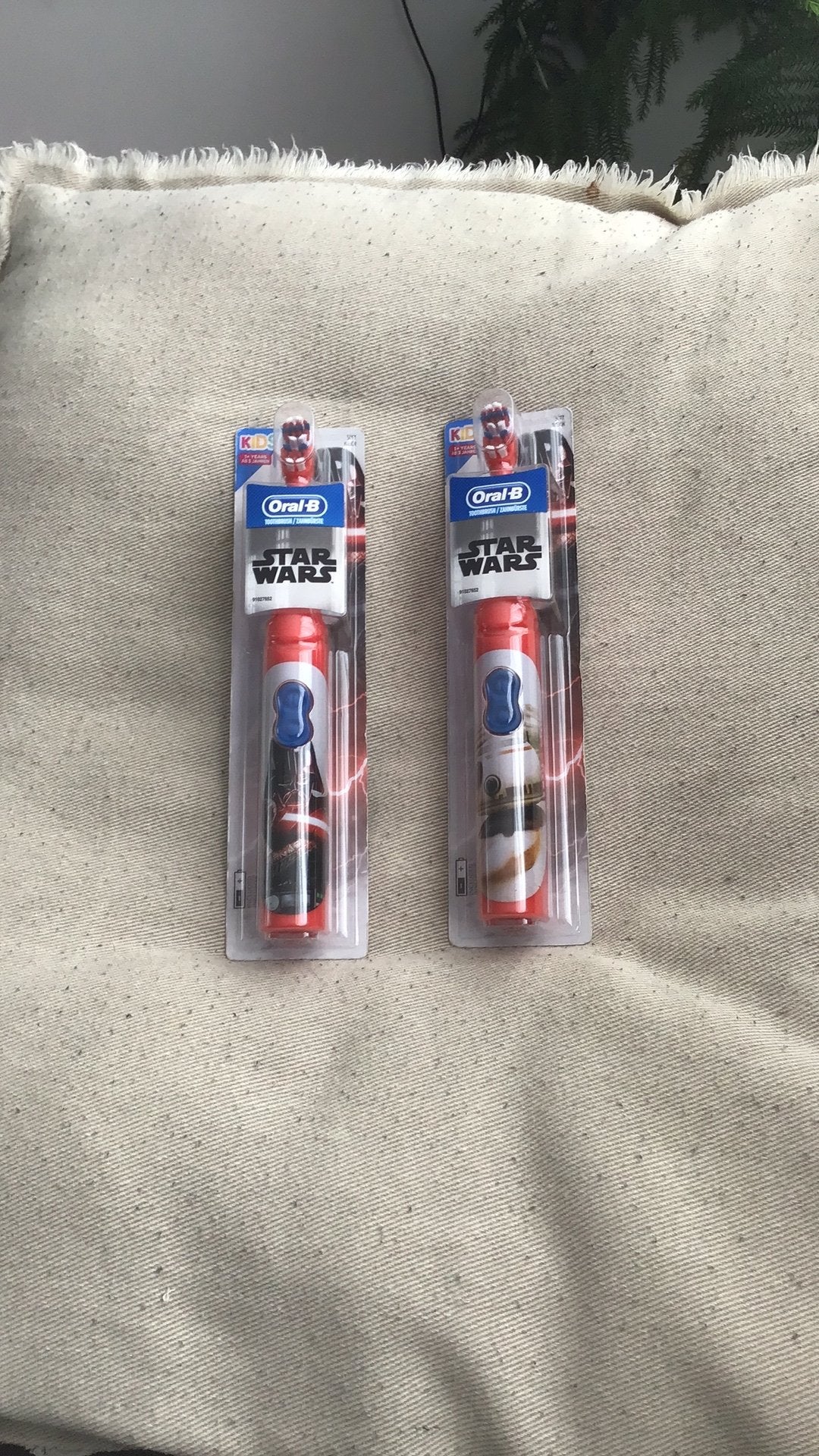 Oral-B tanderborsel op batterij 2 stuks, Ophalen of Verzenden, Nieuw, Tandenborstel