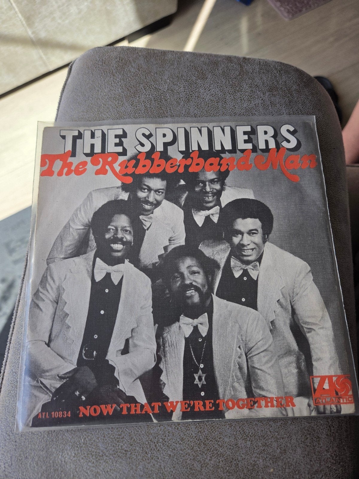 The Spinners - The Rubberband Man / Now That We're Together, Gebruikt, Originele persing, 7 inch, Ophalen of Verzenden
