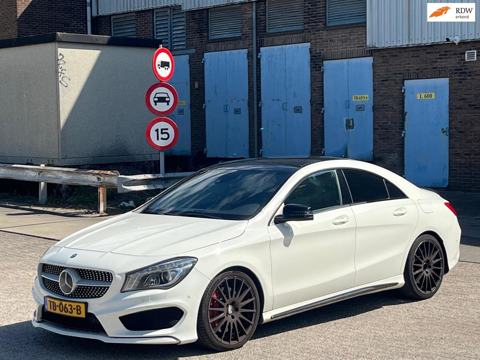 Mercedes-Benz CLA-klasse AMG 45 4MATIC Edition 1, Auto's, Automaat, CLA, Gebruikt, Euro 6