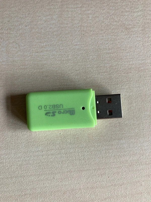 USB card reader, Computers en Software, Ophalen of Verzenden, Zo goed als nieuw, Onbekend