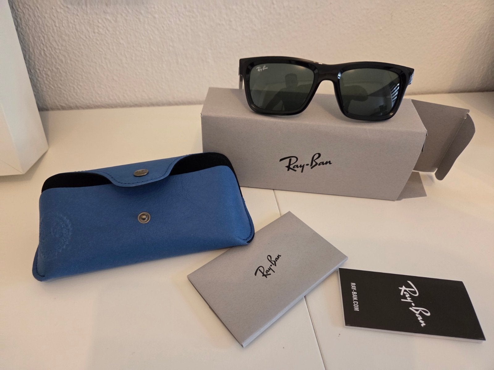 Ray-Ban kinder Zonnebril - Zo goed als nieuw, Zonnebril, Zwart, Nieuw, Ophalen of Verzenden
