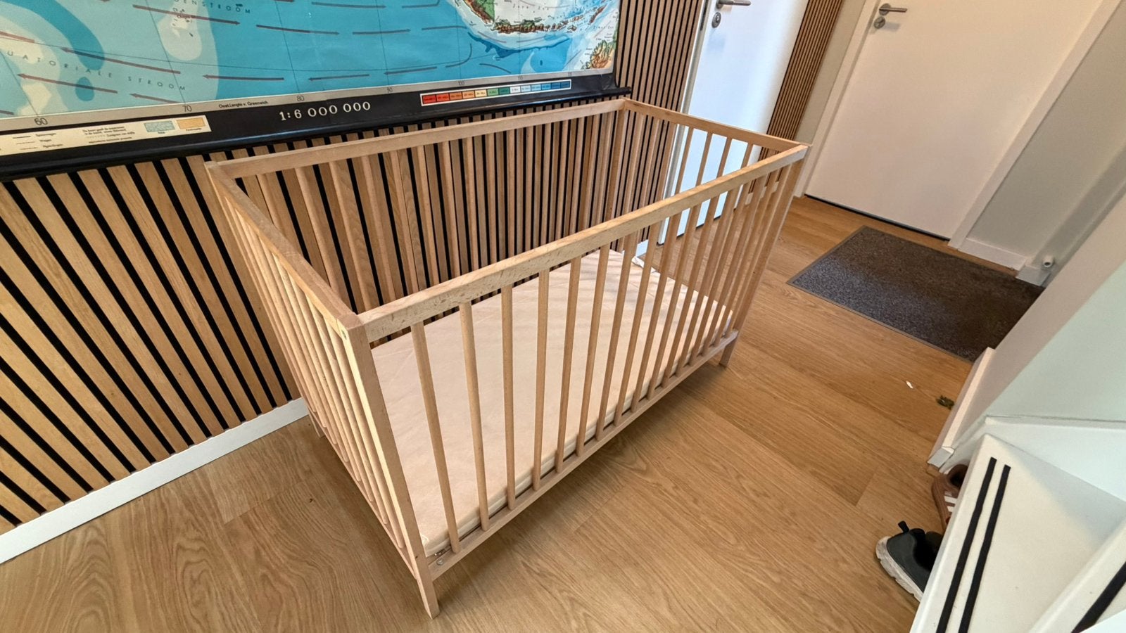 Ledikant / babybedje incl. matras / IKEA Sniglar, Ophalen, Zo goed als nieuw, Ledikant