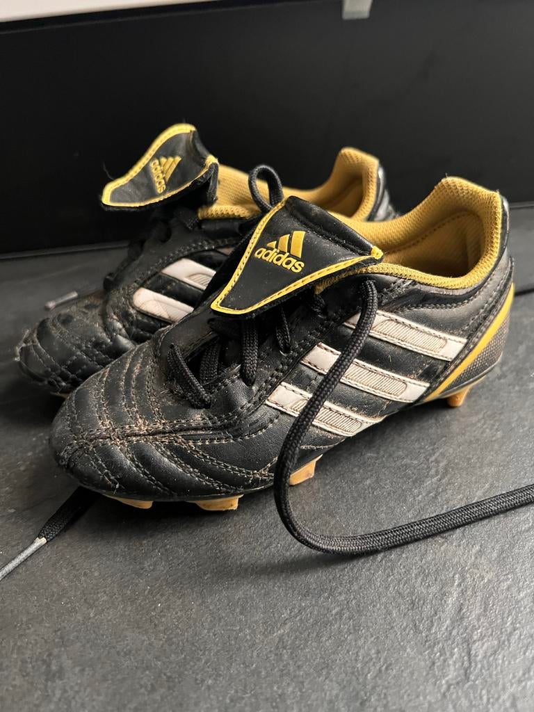 Adidas voetbalschoenen maat 29, Sport en Fitness, Voetbal, Ophalen, Gebruikt, Schoenen