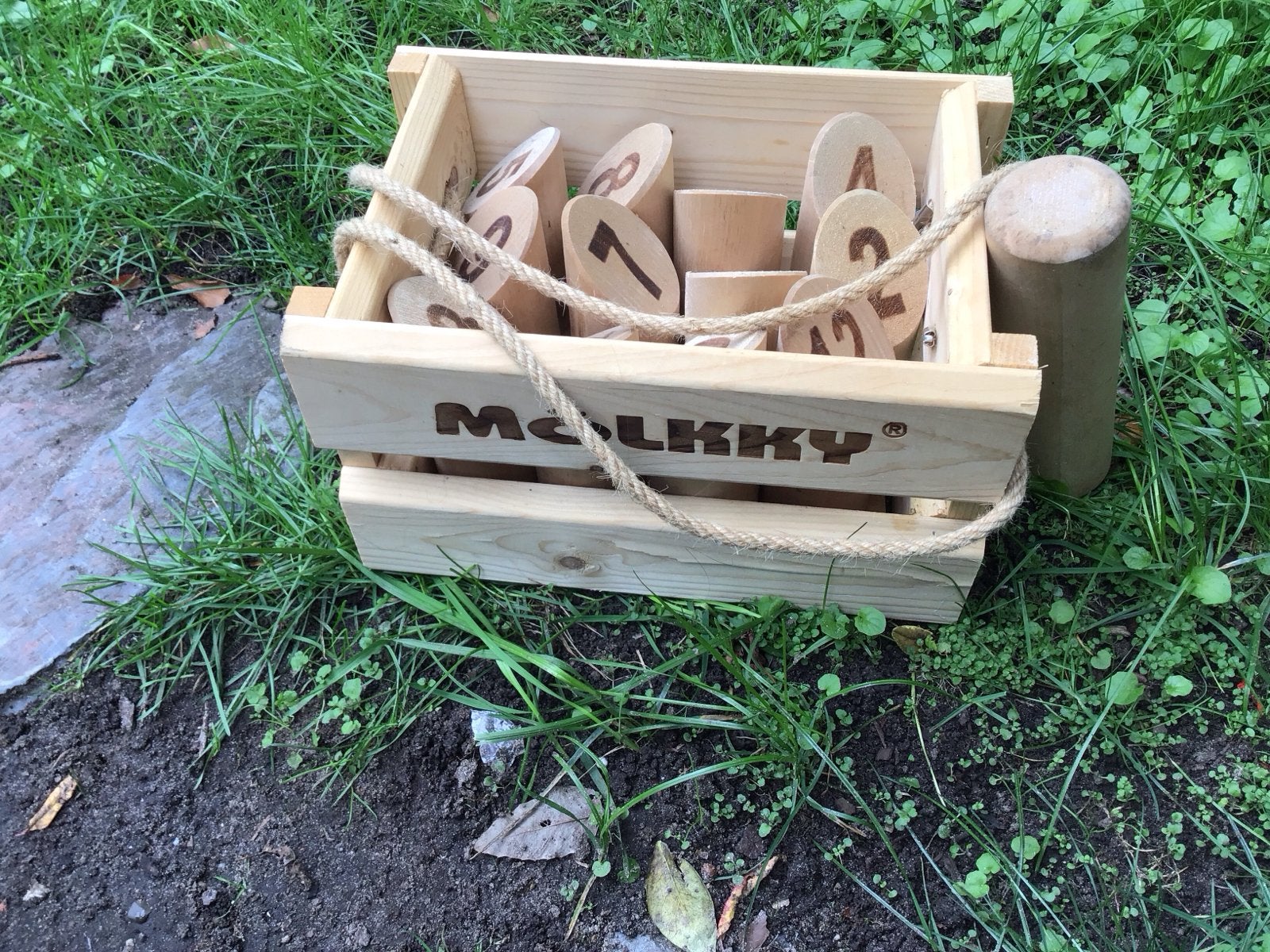Mölkky spel in houten kist, Ophalen of Verzenden, Zo goed als nieuw