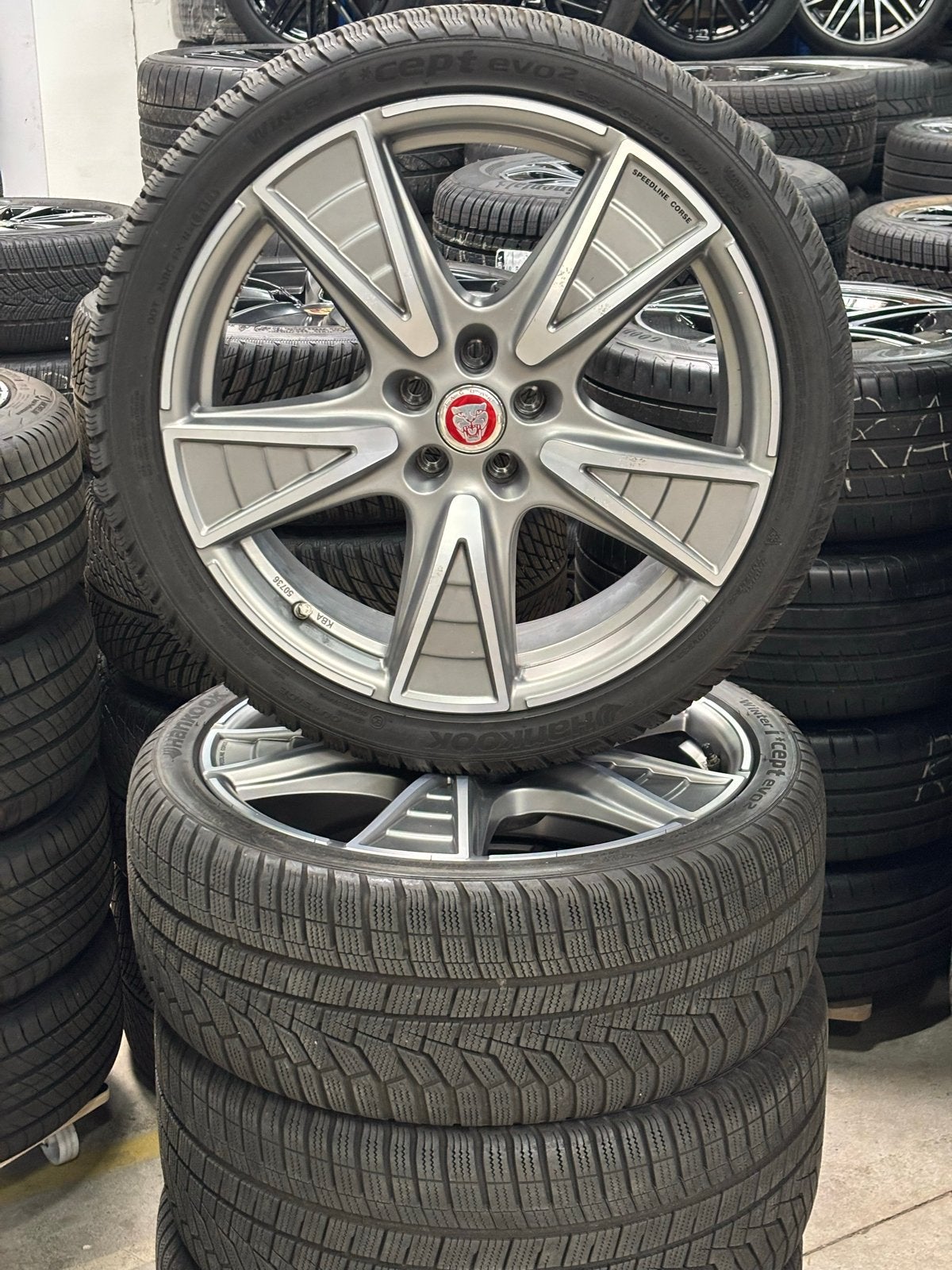 Jaguar F-Type - XJ winterset Hankook 255/35 R20, Auto-onderdelen, Banden en Velgen, Ophalen, Gebruikt, 255 mm, Banden en Velgen