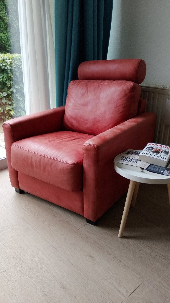 rood, Ophalen, Zo goed als nieuw, Modern, 50 tot 75 cm