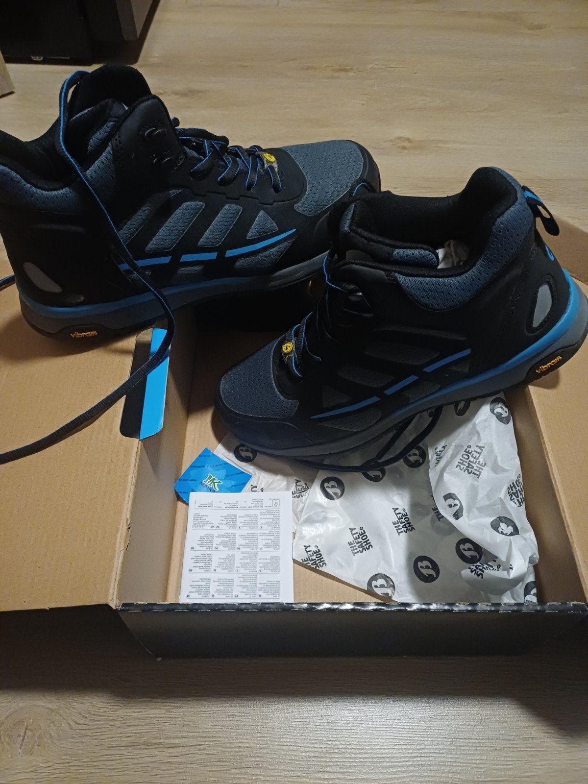 Nieuwe Bata Werkschoenen - Maat 42 - S3 Veiligheidsschoenen, Tuin en Terras, Werkkleding, Heren, Schoenen, Nieuw, Ophalen of Verzenden
