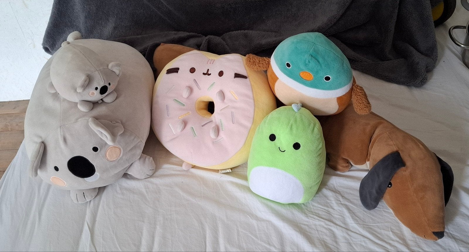 Squishies: Koala, donut, dinosaurus, hond en meer, Gebruikt, Overige merken, Grijs, Ophalen of Verzenden