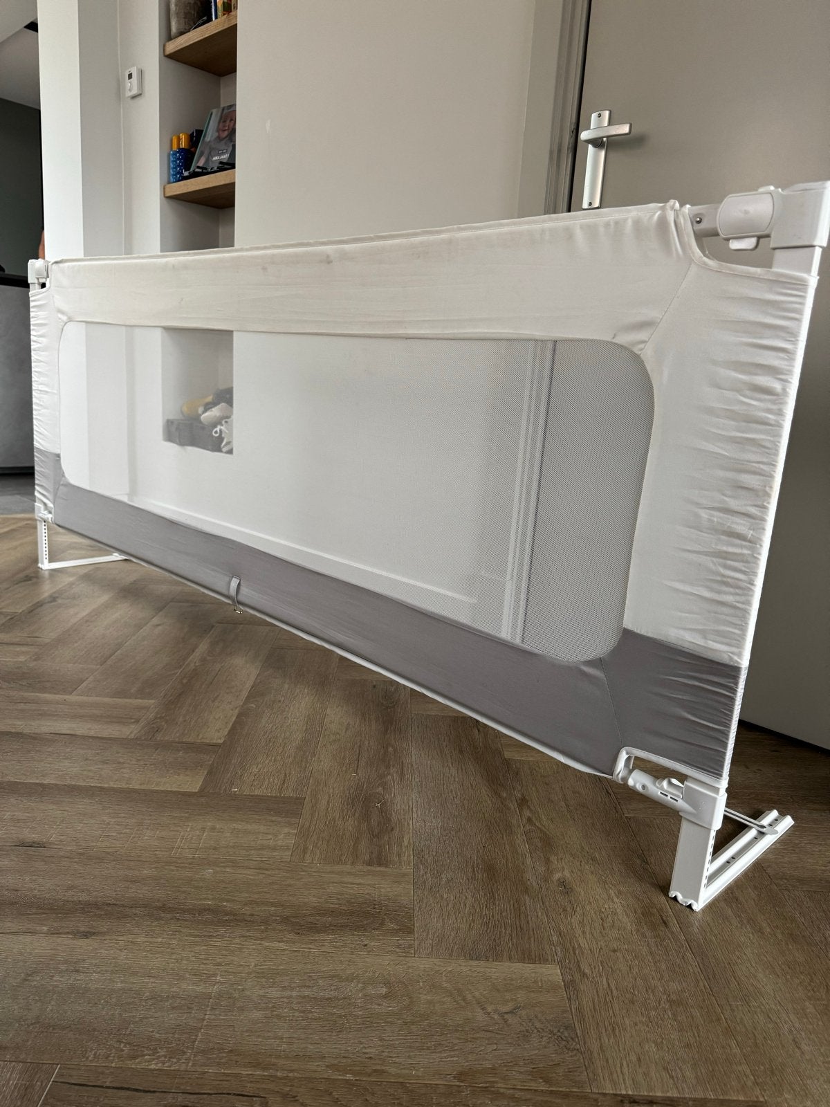 Oprolbaar bedhekje 200 cm - Wit/Grijs, Ophalen, Overige materialen, Oprolhekje, Zo goed als nieuw