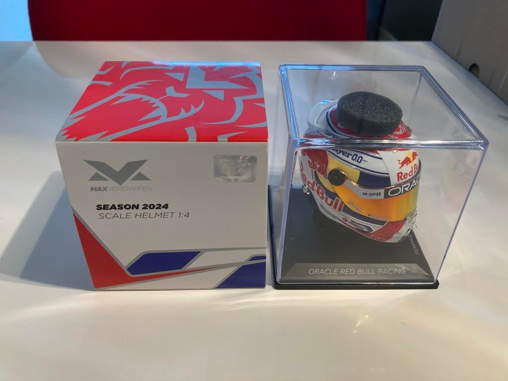 Max Verstappen helm 1/4 season 2024, Verzamelen, Ophalen of Verzenden, Nieuw, Formule 1