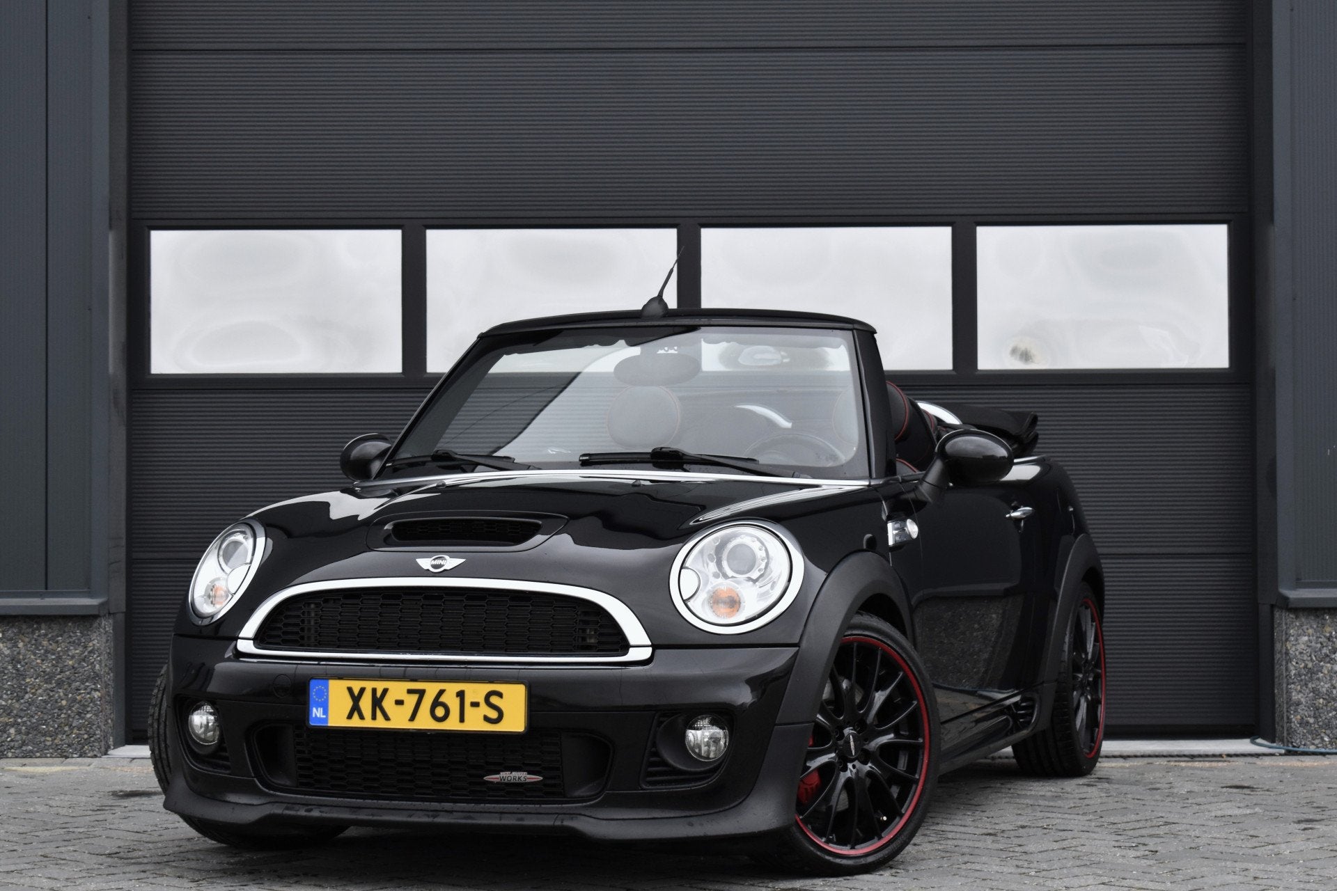 MINI Cabrio 1.6 John Cooper Works Chili Navi - Cruise - Leer, Voorwielaandrijving, Euro 5, Gebruikt, Zwart