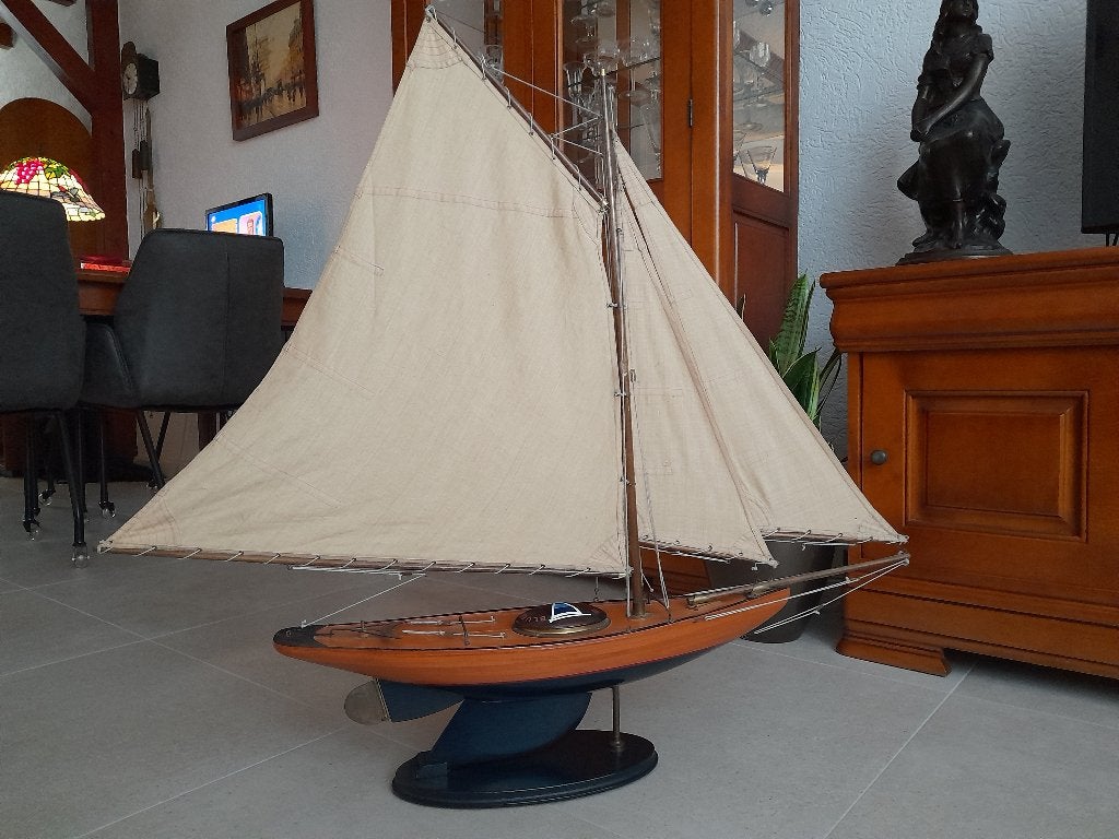 Scheepsmodel zeiljacht Blue Bell, Hobby en Vrije tijd, Ophalen, Zo goed als nieuw
