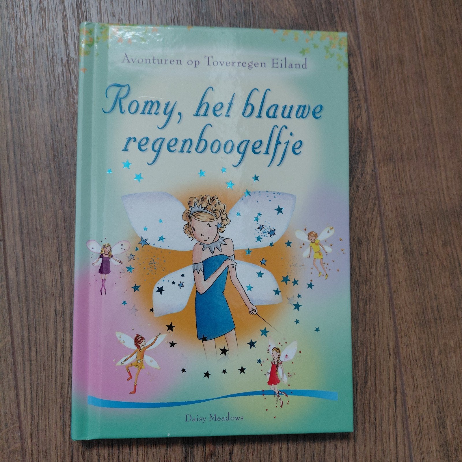 NIEUW - Romy, het blauwe regenboogelfje, Ophalen of Verzenden, Nieuw, Daisy Meadows