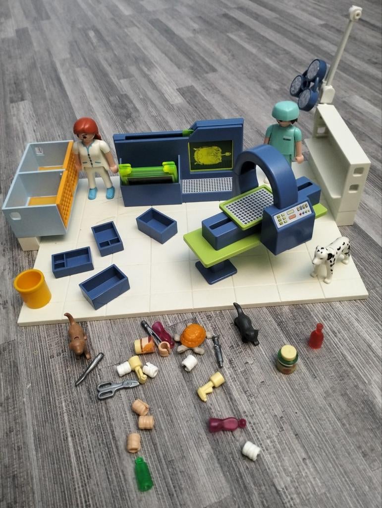Playmobil Dierenkliniek met accessoires, Kinderen en Baby's, Speelgoed | Overig, Ophalen of Verzenden